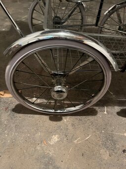 Krásný retro kočárek - 3