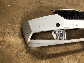 Přední nárazník Fabie 3 , 6V0807221F - 3