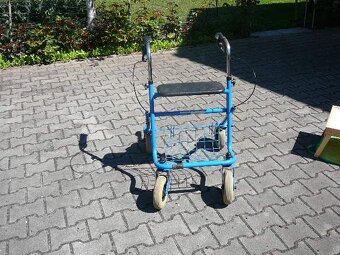 kolečkový vozík na chůzi - 3