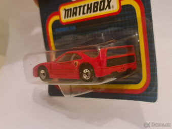 matchbox ferarri F40 - 3