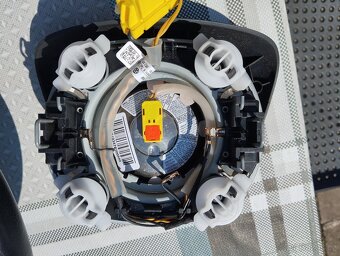 airbag 6J0880201K, volant Seat Ibiza - 3