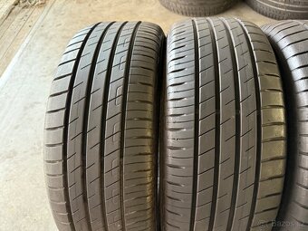 prodám letní pneumatiky 215/55/17 Goodyear celá sada - 3