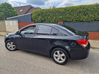 Chevrolet Cruze 1.6 benzin - původ ČR - 3