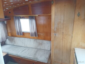 Obytný přívěs karavan chatka - 3