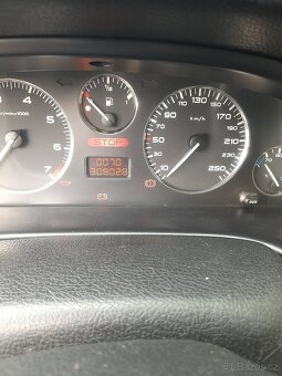 Peugeot 406 2.2 benzín - 3
