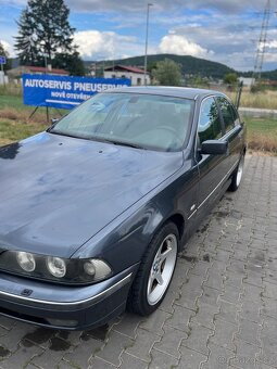 BMW 528i e39 - 3