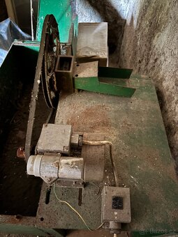Elektrická řezačka na seno, trávu, kopřivy - 3