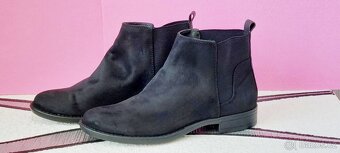 ČERNÉ KOTNÍKOVÉ BOTY-PŘECHODOVÉ-C&A-vel. 37 - 3