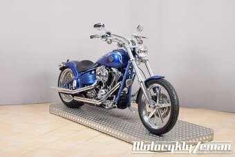 Harley-Davidson FXCWC Softail Rocker C 2010 - 3