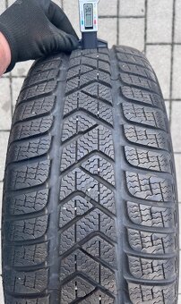 Hyundai Tucson, i35 - 17" alu + zimní 225/60 Pirelli 7-8mm - 3