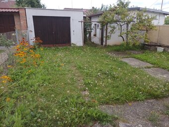 Dům včetně zahrady a dalších dvou parcel v centru města. - 3