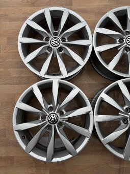 Alu kola, disky r17 5x112 VW Dijon - 3