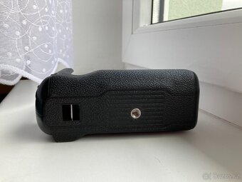 VPB-X-T2 Bateriový grip pro Fuji X-T2 - 3