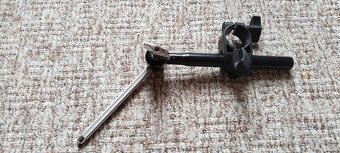 Roland rameno, držák tomu. - 3