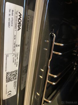 Vestavná trouba MORA - 3