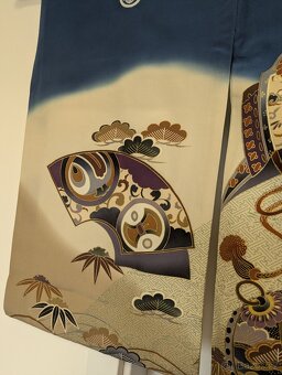 Chlapecké kimono se samurajskou helmou - 3