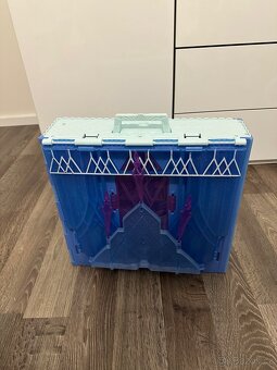 Zámeček Frozen - 3