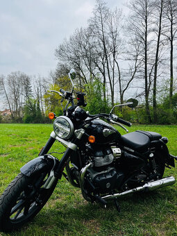 Royal Enfield Super Meteor 650 - černá - 3