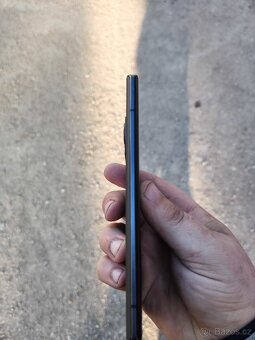 Prodám Motorola edge 30 ultra - 3