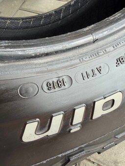 1x BFGoodrich all-terrain T/A KO2 285/70 r17 - 3