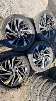 245/45/19Hyundai Tucson - 3