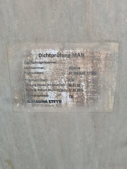 Nádrž  na naftu - 3