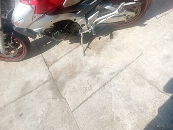 Suzuki gsr 600 na dily - 3