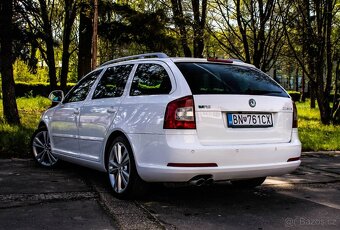 Škoda Octavia Combi RS2 2.0 TFSI RS DSG - 3