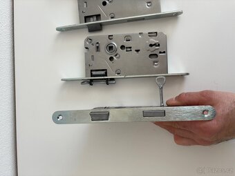 Nový zadlabací zámek Assa Abloy - 3
