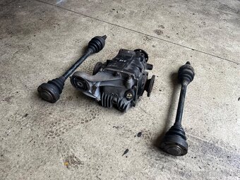 Diely E30, dif, podvozok, brzdove strmene - 3
