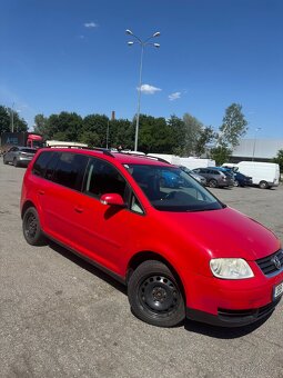 Volkswagen Touran - 3