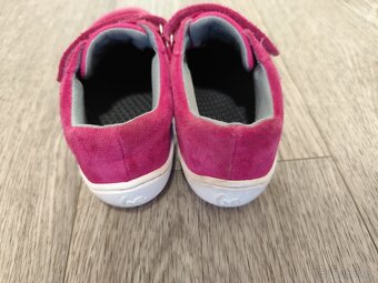barefoot 32 - 3