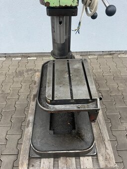 Sloupová vrtačka VS32A - 3
