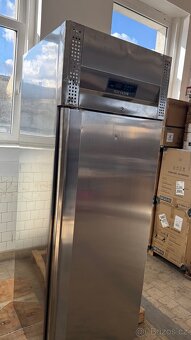 Nerezová chladnička Tefcold RK505 - 3