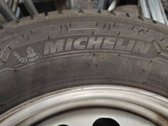 Podám 4ks 215/65R16C pneumatika nákladní Michelin Agilis 3 - 3