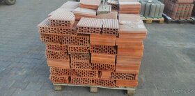 Paleta cihel 8 + 11,5 většinou půlky - 3