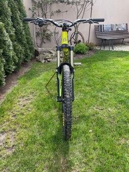 Commencal meta V4 - 3