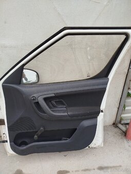 Pravý dveře , škoda praktik - 3