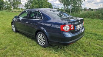 Volkswagen Jetta 2,0 TDI DPF Comfortline - 3