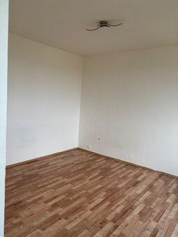 Pronajmu 1+1 v Krupce, ul. Karla Čapka - 3