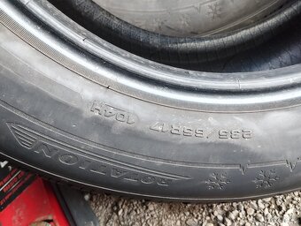 235/65/17 104h Dunlop - zimní pneu 2ks - 3