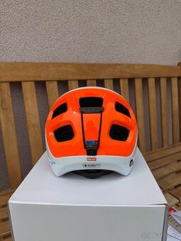 Cyklistická přilba POC - 3