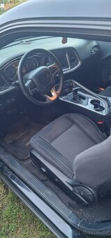 Dodge challenger 3.6v6 2015 automat. - 3