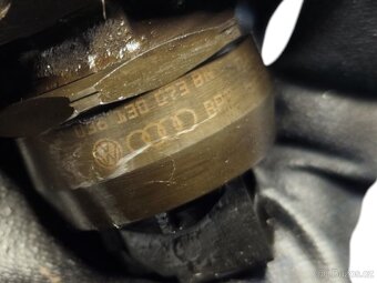 Vstřikovací trysky 1,9 TDI BLS, BSU BXJ-dpf 038130073BN - 3