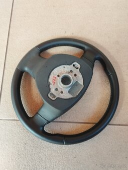 Tříramenný kožený volant Škoda - 3