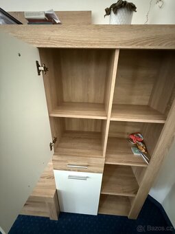 Kancelářský nábytek - stěna - 3