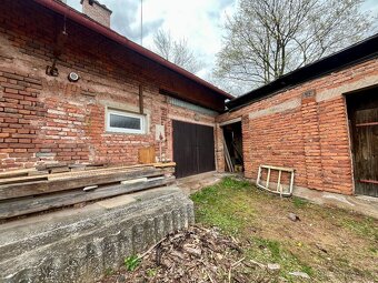 Prodám RD 4+1v původním stavu + zahrada - 3