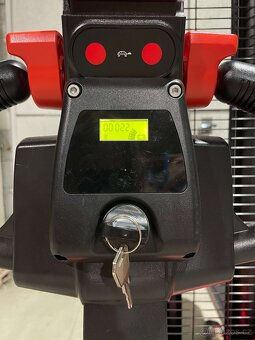 Vysokozdvižný vozík elektrický ESL122 3316mm Li-ion, použitý - 3