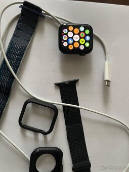 Apple Watch SE 2022 44mm - 3