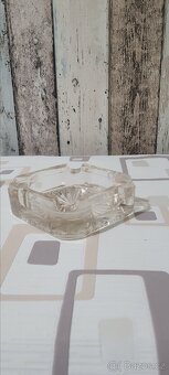 Krásný popelník z českého skla - 3